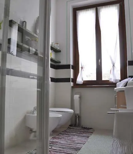 Il Coniglio Sulla Luna Oda ve Kahvaltı Erba